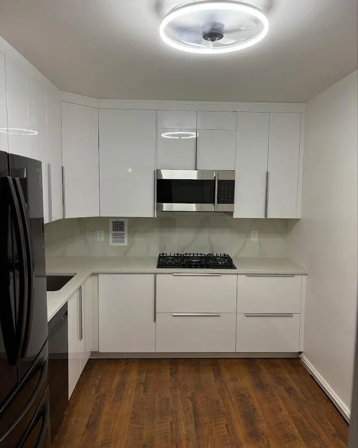 Renovated kitchen with quartz countertops in Rockford